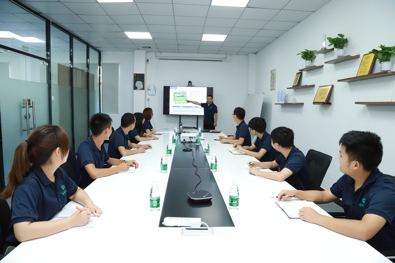 heat sink manufacturer team